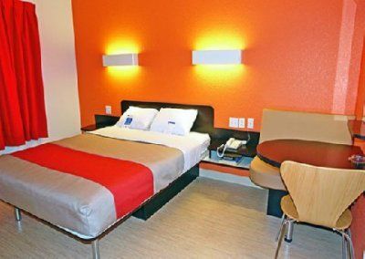Motel 6 Anaheim Maingate Екстериор снимка